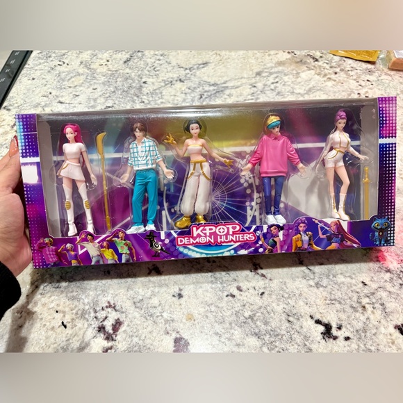 Other - KPOP Demon Hunters Action Figure Set